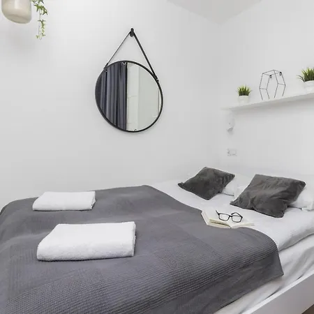 Dworzec Pkp Centrum Apartament Morska By Renters Апартаменты *