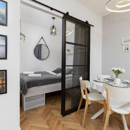 Dworzec Pkp Centrum Apartament Morska By Renters *